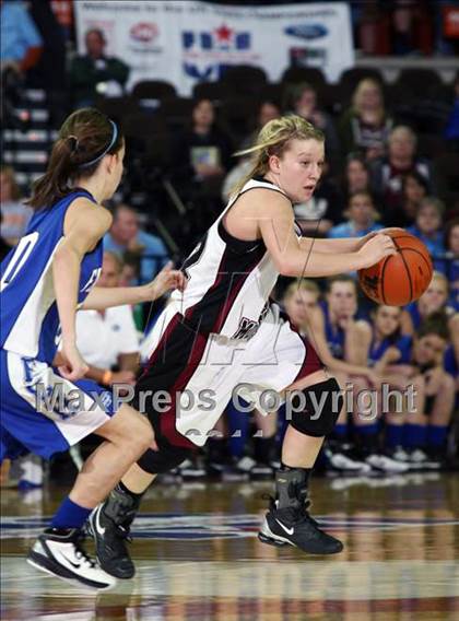 Thumbnail 2 in Martins Mill vs. Falls City (UIL 1A Semifinal) photogallery.