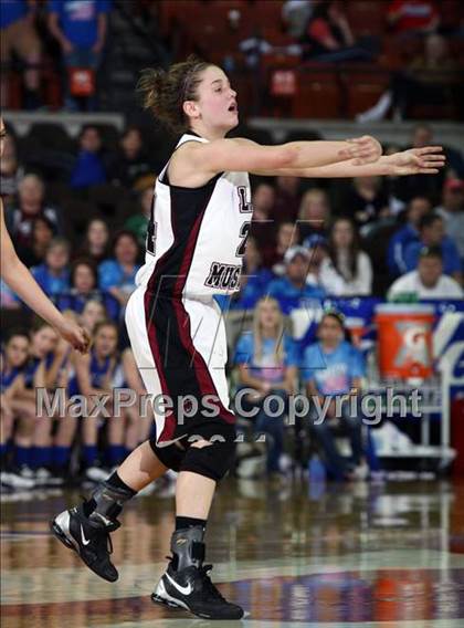 Thumbnail 3 in Martins Mill vs. Falls City (UIL 1A Semifinal) photogallery.