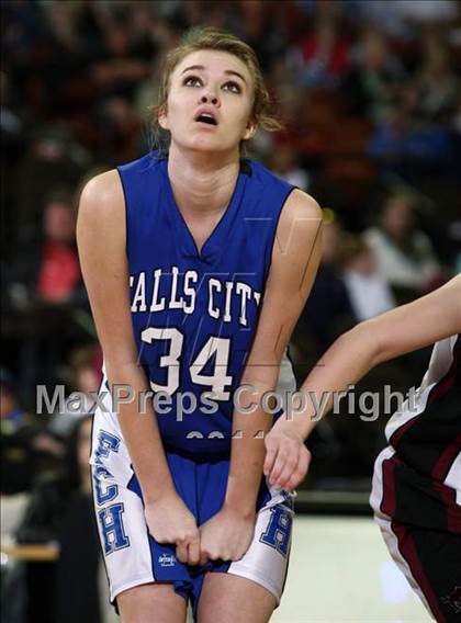 Thumbnail 2 in Martins Mill vs. Falls City (UIL 1A Semifinal) photogallery.