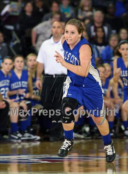 Thumbnail 2 in Martins Mill vs. Falls City (UIL 1A Semifinal) photogallery.