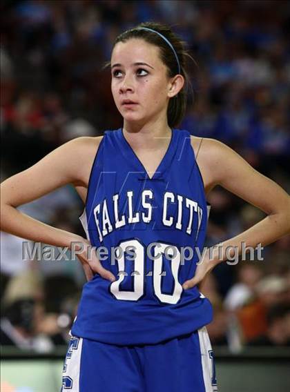Thumbnail 1 in Martins Mill vs. Falls City (UIL 1A Semifinal) photogallery.