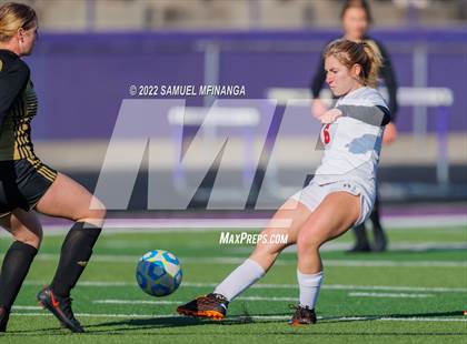 Thumbnail 2 in Duchesne vs. Bellevue East photogallery.