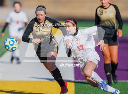 Thumbnail 2 in Duchesne vs. Bellevue East photogallery.