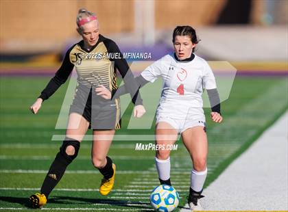 Thumbnail 2 in Duchesne vs. Bellevue East photogallery.