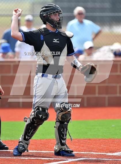 Thumbnail 3 in Beckville vs. Gunter (UIL 3A Region 2 Semifinal) photogallery.