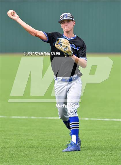 Thumbnail 2 in Beckville vs. Gunter (UIL 3A Region 2 Semifinal) photogallery.