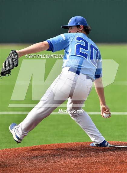 Thumbnail 3 in Beckville vs. Gunter (UIL 3A Region 2 Semifinal) photogallery.