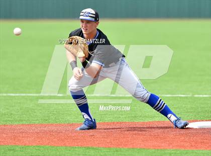 Thumbnail 2 in Beckville vs. Gunter (UIL 3A Region 2 Semifinal) photogallery.