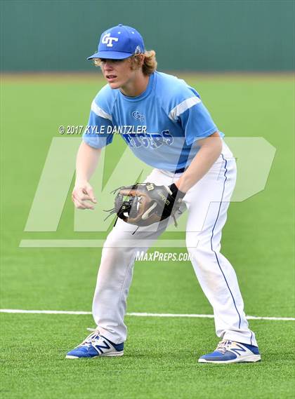 Thumbnail 1 in Beckville vs. Gunter (UIL 3A Region 2 Semifinal) photogallery.