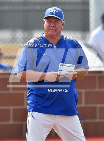 Thumbnail 2 in Beckville vs. Gunter (UIL 3A Region 2 Semifinal) photogallery.