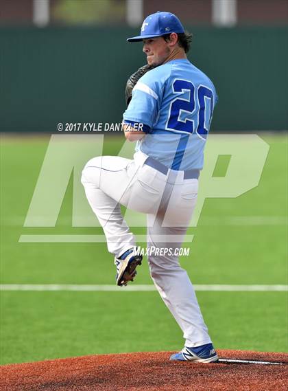 Thumbnail 2 in Beckville vs. Gunter (UIL 3A Region 2 Semifinal) photogallery.