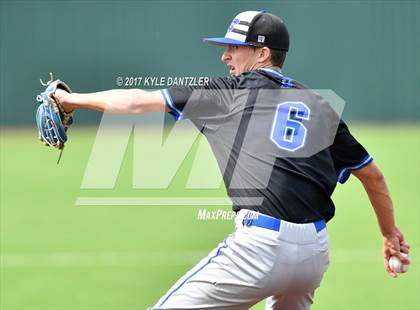 Thumbnail 3 in Beckville vs. Gunter (UIL 3A Region 2 Semifinal) photogallery.