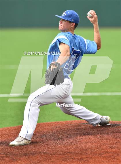 Thumbnail 1 in Beckville vs. Gunter (UIL 3A Region 2 Semifinal) photogallery.