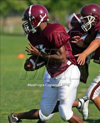 Thumbnail 3 in Competitive Edge Football Camp - Sacramento photogallery.