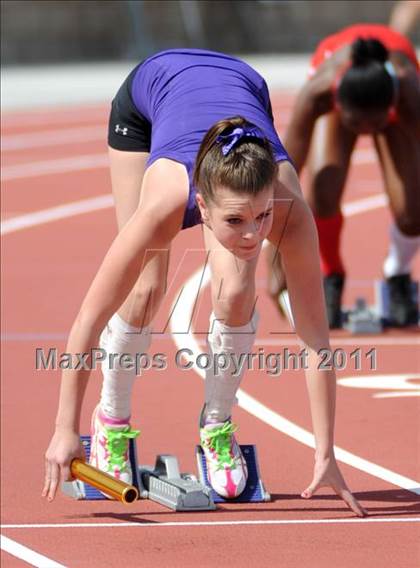 Thumbnail 2 in 2011 Herb Wyre Relays @ Antelope Valley College photogallery.