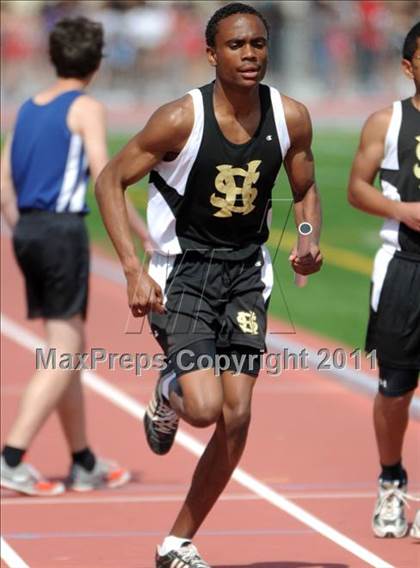 Thumbnail 2 in 2011 Herb Wyre Relays @ Antelope Valley College photogallery.