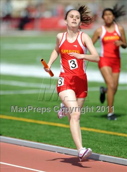 Thumbnail 2 in 2011 Herb Wyre Relays @ Antelope Valley College photogallery.