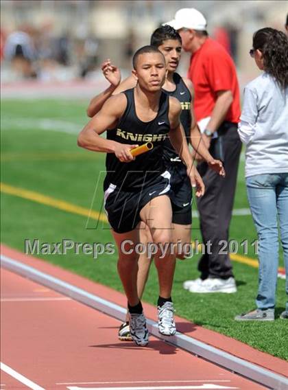 Thumbnail 1 in 2011 Herb Wyre Relays @ Antelope Valley College photogallery.