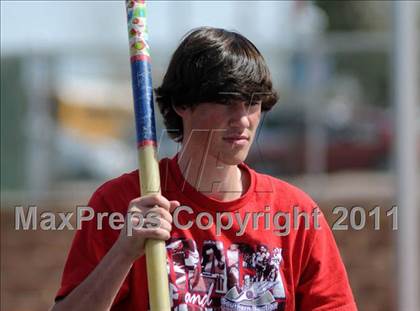 Thumbnail 3 in 2011 Herb Wyre Relays @ Antelope Valley College photogallery.