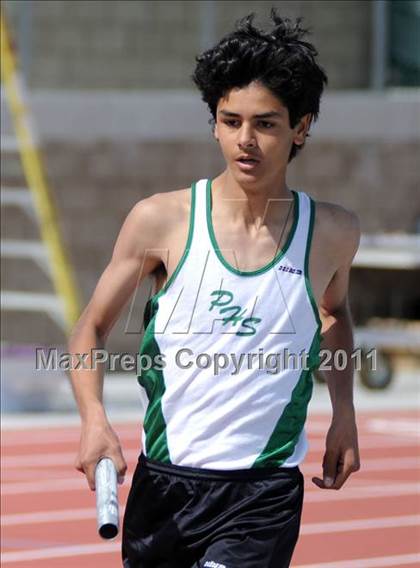 Thumbnail 1 in 2011 Herb Wyre Relays @ Antelope Valley College photogallery.