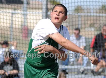 Thumbnail 1 in 2011 Herb Wyre Relays @ Antelope Valley College photogallery.
