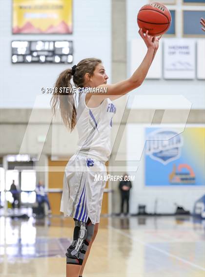 Thumbnail 3 in Fremont vs. Hunter (UHSAA 6A 1st Round) photogallery.