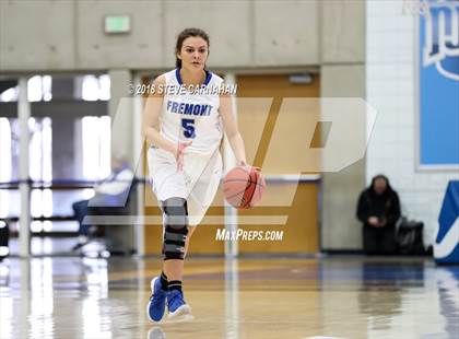 Thumbnail 1 in Fremont vs. Hunter (UHSAA 6A 1st Round) photogallery.