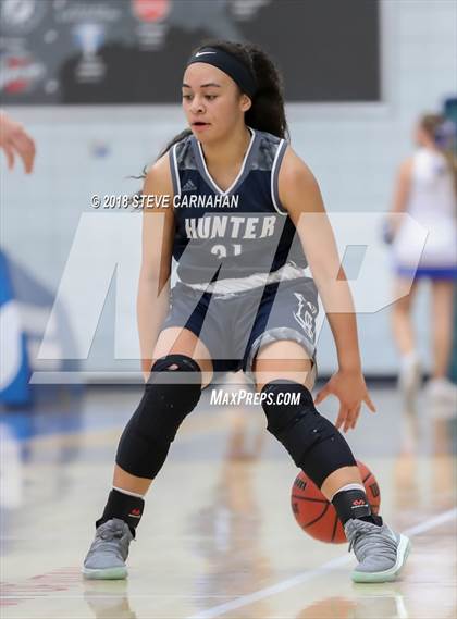 Thumbnail 1 in Fremont vs. Hunter (UHSAA 6A 1st Round) photogallery.