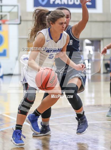 Thumbnail 3 in Fremont vs. Hunter (UHSAA 6A 1st Round) photogallery.