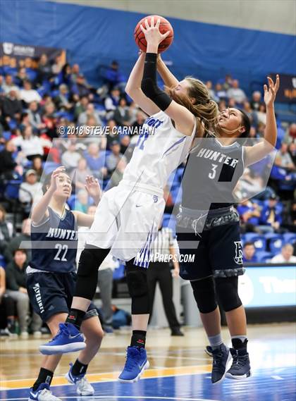 Thumbnail 1 in Fremont vs. Hunter (UHSAA 6A 1st Round) photogallery.