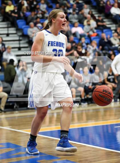 Thumbnail 2 in Fremont vs. Hunter (UHSAA 6A 1st Round) photogallery.