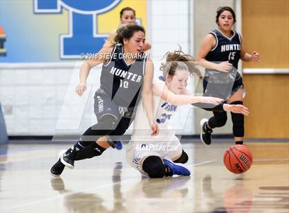 Thumbnail 3 in Fremont vs. Hunter (UHSAA 6A 1st Round) photogallery.