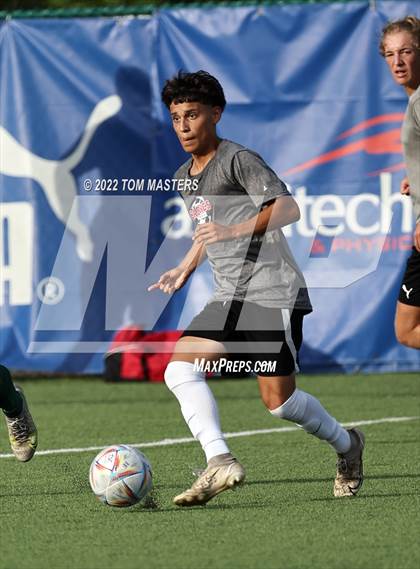 Thumbnail 2 in Charlotte Country Day School vs South Mecklenburg (Preseason) photogallery.