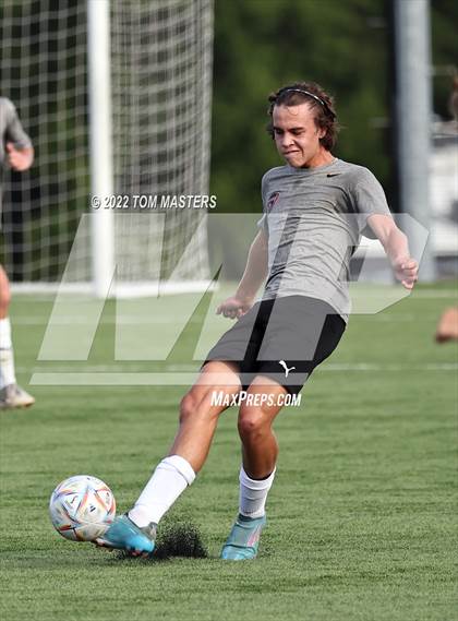 Thumbnail 1 in Charlotte Country Day School vs South Mecklenburg (Preseason) photogallery.