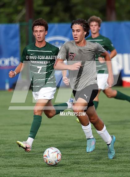 Thumbnail 2 in Charlotte Country Day School vs South Mecklenburg (Preseason) photogallery.