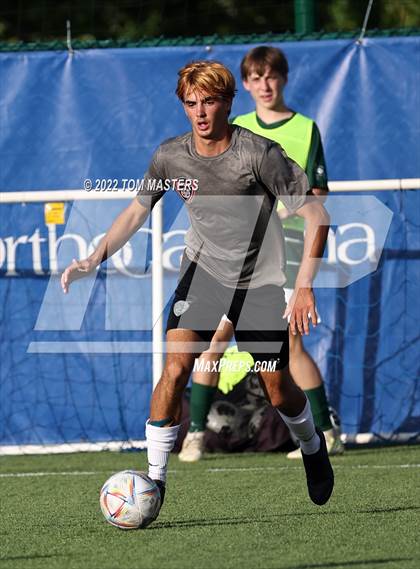 Thumbnail 3 in Charlotte Country Day School vs South Mecklenburg (Preseason) photogallery.