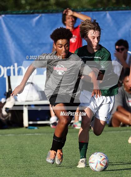 Thumbnail 3 in Charlotte Country Day School vs South Mecklenburg (Preseason) photogallery.