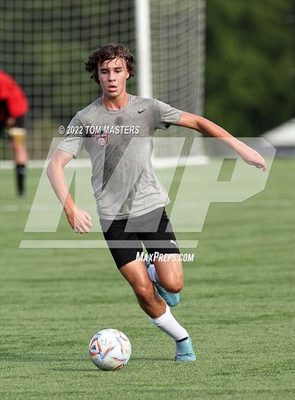 Thumbnail 2 in Charlotte Country Day School vs South Mecklenburg (Preseason) photogallery.
