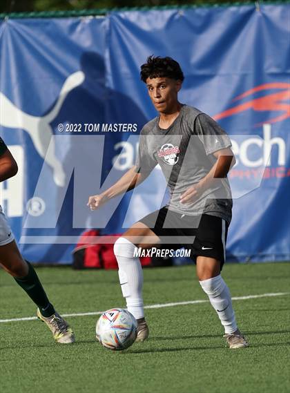 Thumbnail 1 in Charlotte Country Day School vs South Mecklenburg (Preseason) photogallery.