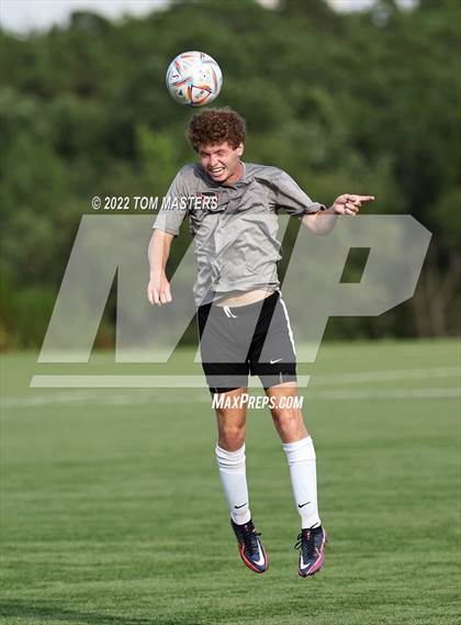 Thumbnail 3 in Charlotte Country Day School vs South Mecklenburg (Preseason) photogallery.