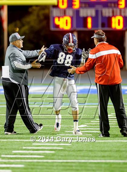 Thumbnail 1 in Sacramento Bee 2014 Small-School Classic photogallery.