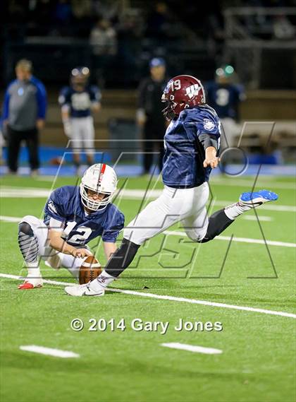Thumbnail 3 in Sacramento Bee 2014 Small-School Classic photogallery.
