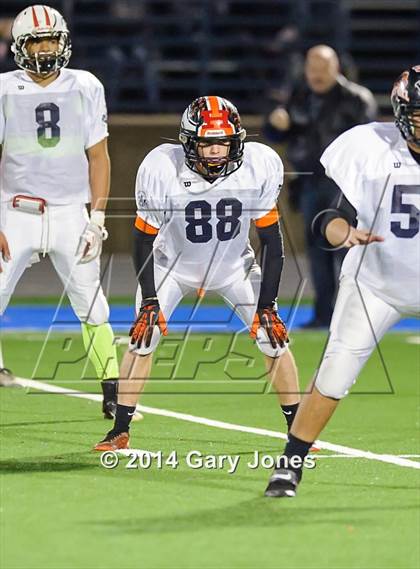 Thumbnail 1 in Sacramento Bee 2014 Small-School Classic photogallery.