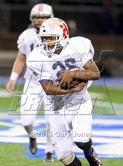 Thumbnail 1 in Sacramento Bee 2014 Small-School Classic photogallery.