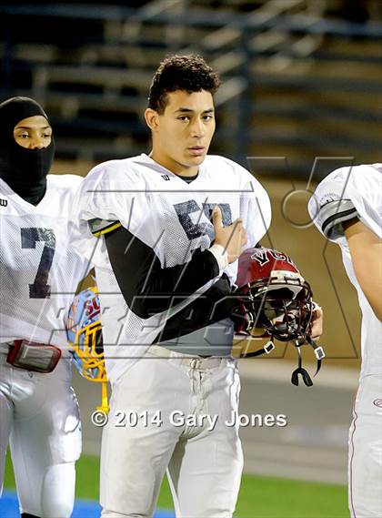 Thumbnail 1 in Sacramento Bee 2014 Small-School Classic photogallery.