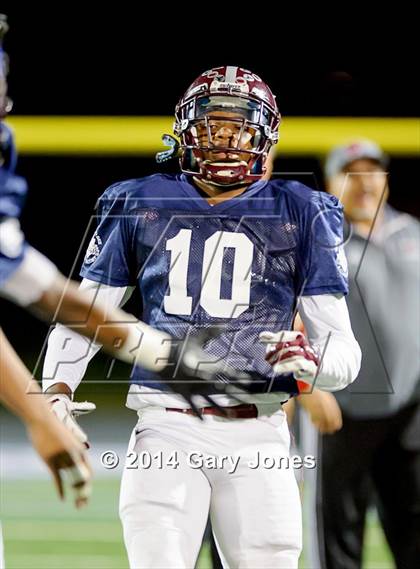 Thumbnail 3 in Sacramento Bee 2014 Small-School Classic photogallery.