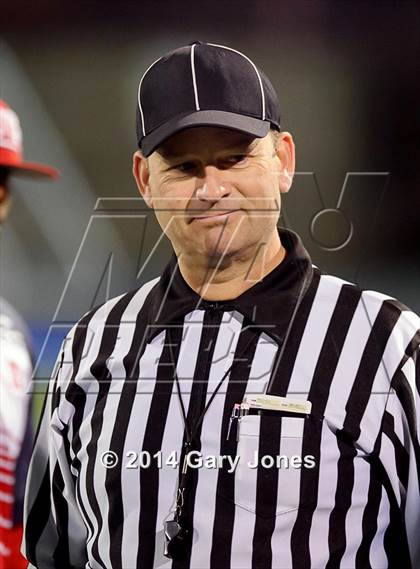 Thumbnail 3 in Sacramento Bee 2014 Small-School Classic photogallery.
