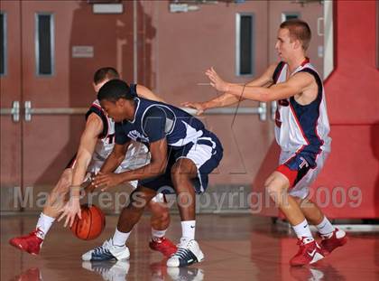 Thumbnail 3 in Tesoro vs Mayfair (MaxPreps Holiday Classic) photogallery.