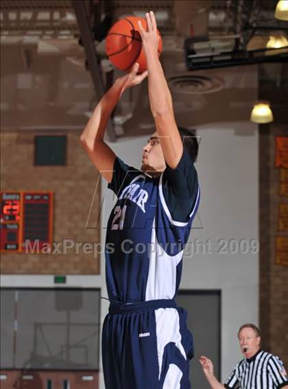 Thumbnail 1 in Tesoro vs Mayfair (MaxPreps Holiday Classic) photogallery.