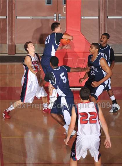 Thumbnail 2 in Tesoro vs Mayfair (MaxPreps Holiday Classic) photogallery.